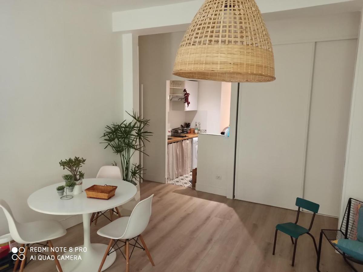 Joli Appartement Nicois En Bord De Mer นีซ ภายนอก รูปภาพ