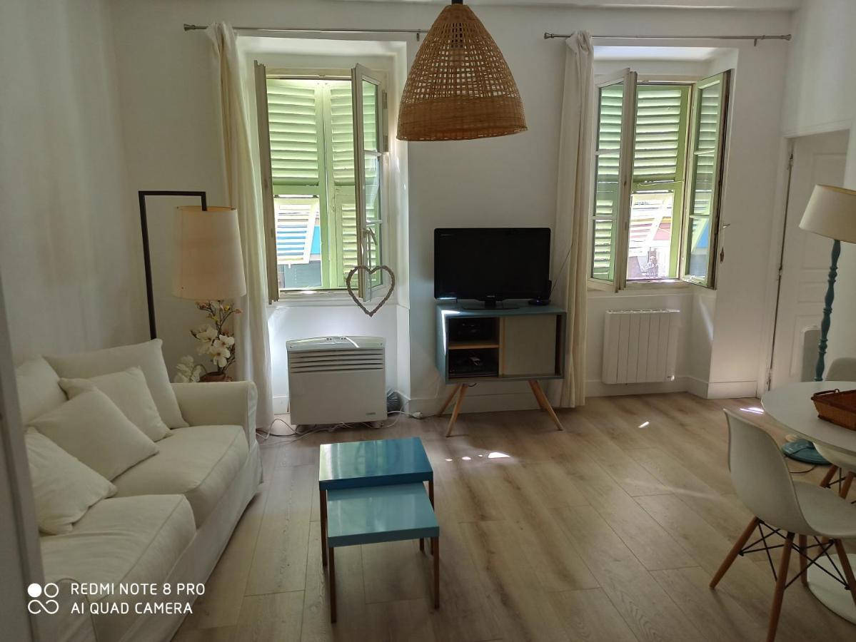 Joli Appartement Nicois En Bord De Mer นีซ ภายนอก รูปภาพ